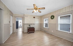 17 Coral St, Lowell, MA 01851