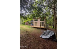 31 Genesee Way, Minerva, NY 12851
