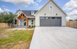 106 W Briar, Granite Shoals, TX 78654