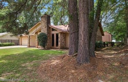 5209 Sycamore Drive, Jackson, MS 39212