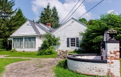 319 E 8th Street, Mount Carmel, IL 62863