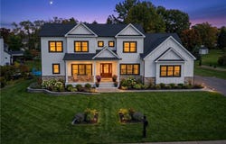 45 Deer Run, Orchard Park, NY 14127