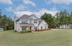185 Oak Grove Way, Cataula, GA 31804