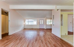 658 S 57TH St, Springfield, OR 97478
