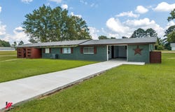 300 S Main Street, Springhill, LA 71075