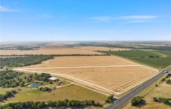 State Hwy 77, Rosebud, TX 76570