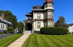 474 Main Street, Woonsocket, RI 02895