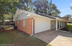 176 Oak Park Drive, Forest, MS 39074
