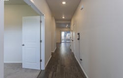 3295 SE 36TH St, Gresham, OR 97080
