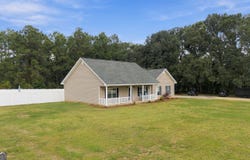 101 ANN Drive, Waycross, GA 31503