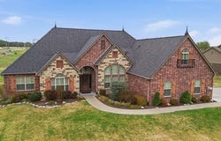 1 cripple creek, Pryor, OK 74361
