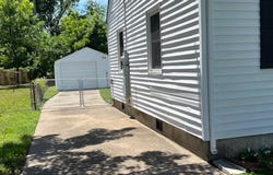 32 W Southampton Avenue, Hampton, VA 23669