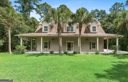 327 Marina Isle Drive, Woodbine, GA 31569