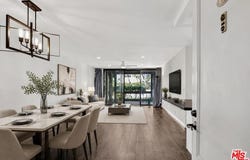 7742 Redlands St, Los Angeles, CA 90293