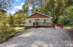 400 Laurel Drive, Saluda, NC 28773