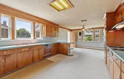 370 Albion St, Wakefield, MA 01880