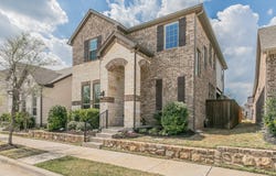 711 Artesian Drive, Argyle, TX 76226