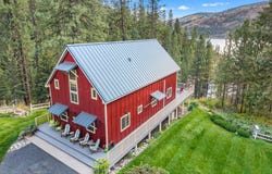 6472 ENTERPRISE Rd, FRUITLAND, WA 99129