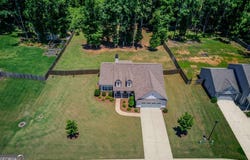 149 Manor Drive, Hull, GA 30646