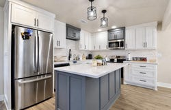 607 NE 2nd St, Andrews, TX 79714