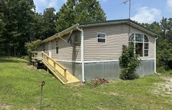 2655 Fays Lane, Mountain Grove, MO 65711