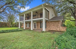 1456 Lakeridge Dr, Baton Rouge, LA 70802