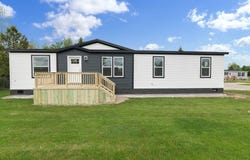 7198 W Mapleview Circle, Brown City, MI 48416