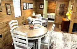 141 MATTHEWS Loop, MATHIAS, WV 26812