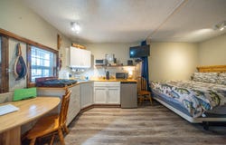 140 S 4th Street, Mammoth Spring, AR 72554