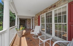 1 Barr Ct, Linwood, NJ 08221