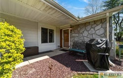 480 Fairton Drive, Monroe, NJ 08831