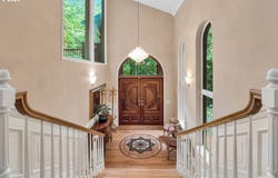 25906 E HIGHVIEW Dr, Welches, OR 97067