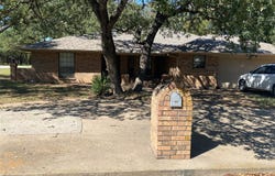 501 Mesquite Street, Mineral Wells, TX 76067