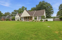 305 Brandon Dr, Beebe, AR 72012