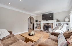 230 S Hartson Street, Napa, CA 94559