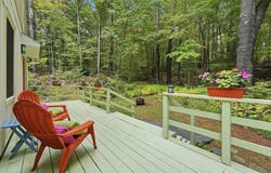 4 Jackson Hill Rd, Leverett, MA 01054