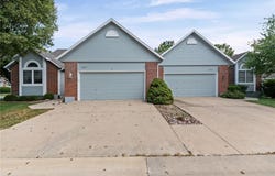 15607 BROADMOOR Street, Overland Park, KS 66223