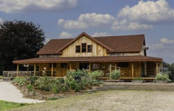 180 Drinkwater Road, Kensington, NH 03833