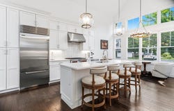 82101 Spruce Pond Circle, Plainview, NY 11803
