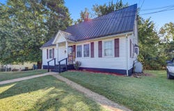 55 Wilson St, Rocky Mount, VA 24151