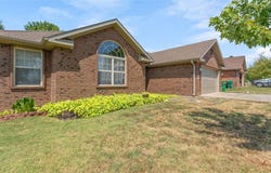 601 Carlson Street, Centerton, AR 72719