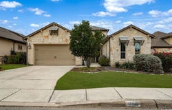 9911 Barefoot, Boerne, TX 78006