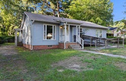 805 Oakdale Ave, Longview, TX 75602-2049