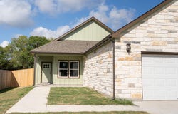 305 String Prairie Way, Smithville, TX 78957