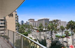 700 E Ocean Blvd, Long Beach, CA 90802