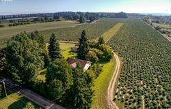 13750 SE LOCKS LOOP Rd, Dayton, OR 97114