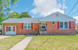 24 Saint Albans Drive, Hampton, VA 23669