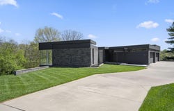 2860 E Southern Hills Boulevard, Springfield, MO 65804
