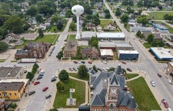 1209 14Th Avenue, Eldora, IA 50627