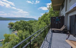 2 Cliffside Drive, Canandaigua, NY 14424